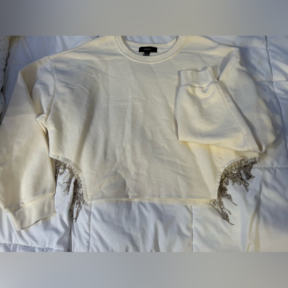 NWOT Sweater with fringe bling